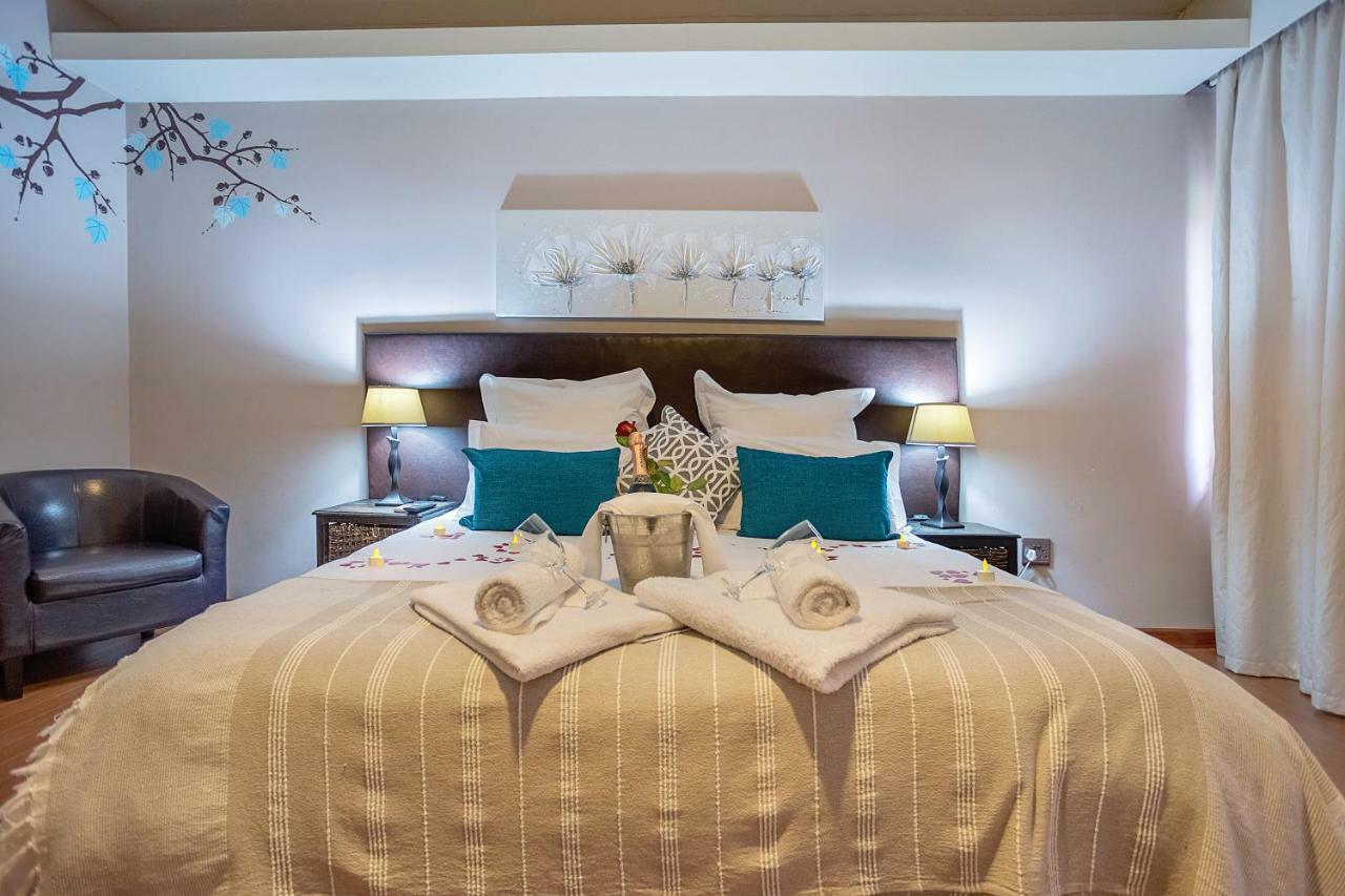 Three Oaks And An Aloe Boutique Hotel Hartbeespoort Exterior photo