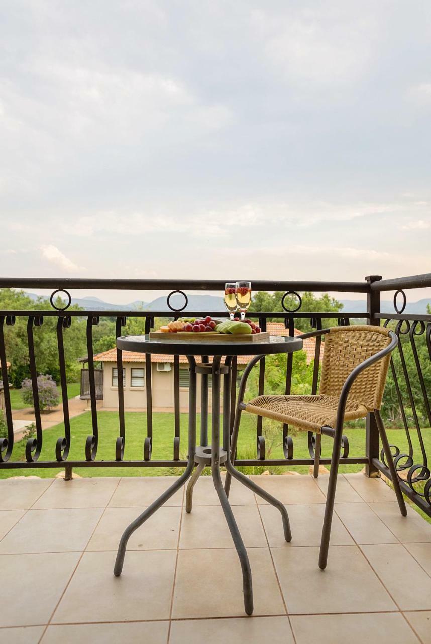 Three Oaks And An Aloe Boutique Hotel Hartbeespoort Exterior photo